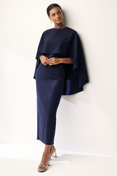 Blue Cape, Look Office, Graduation Party Dresses, Classic Skirts, Event Outfit, Maxi Dress Navy, Cape Dress, Style Cardigan, Wedding Dresses Unique