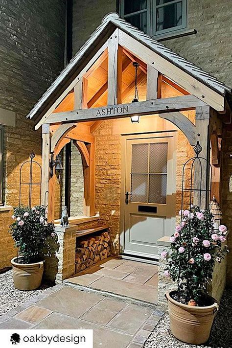 Oak Porch, Porch Extension, Sas Entree, Timber Frame Porch, Cottage Front Doors, Porch Canopy, Cottage Porch, House Front Porch, Porch Roof