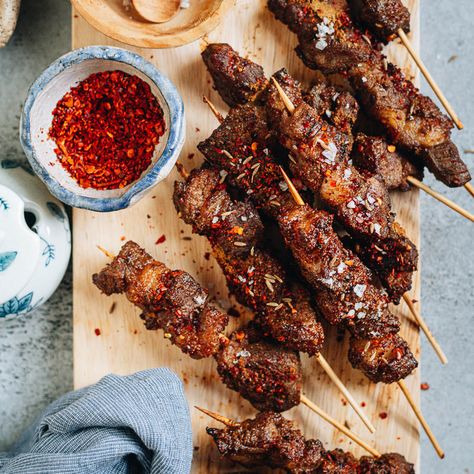 Air fryer Lamb Skewers (羊肉串儿) Skewers In Air Fryer, Air Fryer Lamb, Moroccan Lamb Tagine, Pepper Stir Fry, Beef Lo Mein, Grilling Party, Cumin Lamb, Savory Spice, Lamb Kebabs