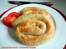 Around the World - in favorite recipes: Bosnian Pita with Potato Filling ('Krompiruša') Burek Recipe, Croation Recipes, Pita Recipes, Pita Bread Recipe, Bosnian Recipes, Eastern European Recipes, Pasta Fillo, Serbian Recipes, Croatian Recipes