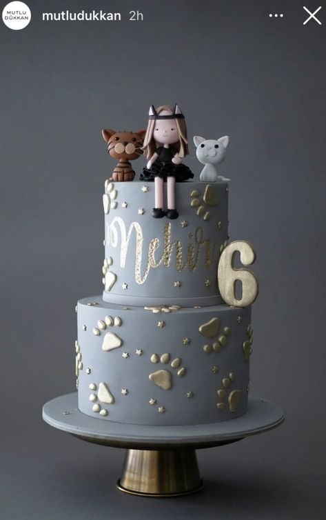 Kitten Cake, Cake Design Tutorial, Buttercream Birthday Cake, Birthday Cake For Cat, Cat Themed Birthday Party, Cake Boards, Dog Birthday Cake, Custom Birthday Cakes