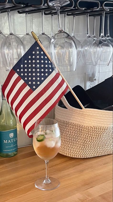 Fourth Of July Aesthetic, July Aesthetic, Hamptons Summer, Martha’s Vineyard, Summer Bathing Suits, Summer Tanning, Event Themes, Ocean Breeze, Hilton Head