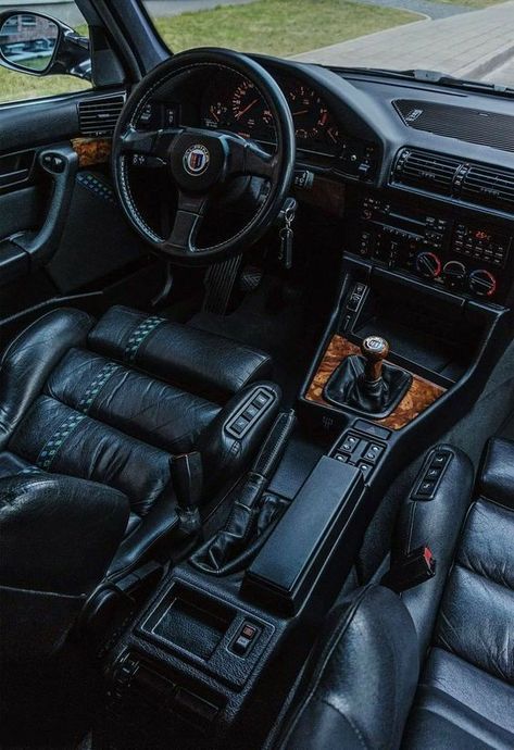 Gray Car Interior, E34 Alpina, Bmw E32, Bmw Interior, Serie Bmw, Bmw Classic Cars, Bmw E34, Custom Car Interior, Bmw E38