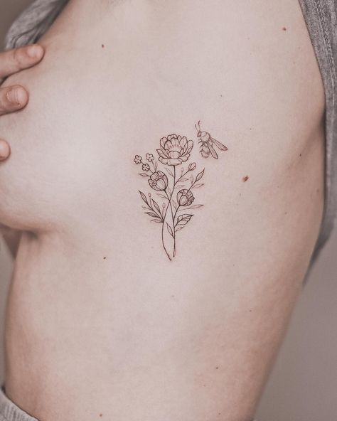 Bee And Flower Tattoo, Ballet Tattoos, Baby Tattoo Designs, Floral Thigh Tattoos, Feminine Tattoo Sleeves, Single Needle Tattoo, Bee Tattoo, Baby Tattoos, Feminine Tattoos