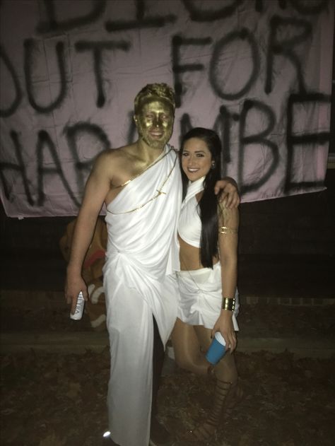 Greek God/Goddess inspo.. couple costume Greek God Couple Costume, Greek God And Goddess Costume Couple, Greece Halloween Costumes, Greek God Costume Male, Greek Gods Costume, Greek Gods And Goddesses Costumes, Sandbar Party, Greek Birthday, God Costume