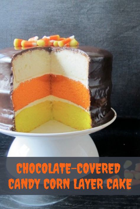 Chocolate Cake With Candy On Top, Candy Corn Cakes, Chocolate Cake Halloween Ideas, Candy Corn Cake Decoration, Halloween Layer Cake, Scary Halloween Cakes, Candy Corn Cake, Candy Corner, Corn Cake