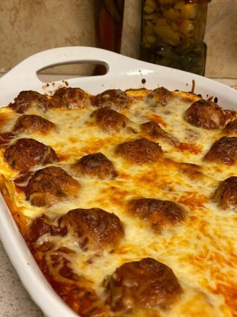 Meatball And Spaghetti, Baked Spaghetti Meatballs, Meatballs Recipe Easy, Spaghetti Meatballs Recipe, Hamburger Dinners, Healthy Dinner Ideas For Family, Easy Baked Spaghetti Recipe, Spaghetti Meatball Recipes, Baked Spaghetti And Meatballs