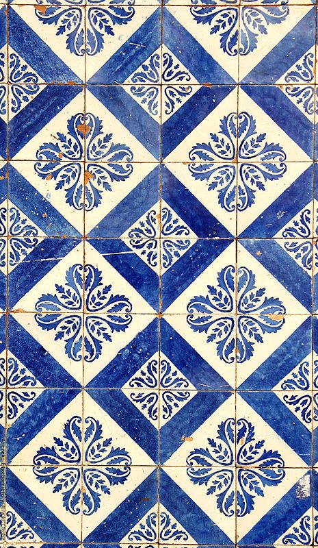 Portugal Blue Tile, Blue And White Tiles, Mediterranean Tile, Portuguese Tiles, Tile Wallpaper, Blue Tiles, Tile Work, White Tiles, Tile Patterns