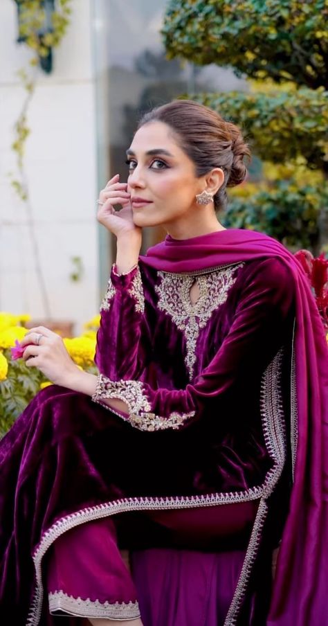 Velvet Dress Designs Pakistani Wedding, Velvet Dress Designs Pakistani, Velvet Pakistani Dress, Dress Design Pakistani, Velvet Suit Design, Pakistani Party Wear Dresses, Maya Ali, Girls Dresses Sewing, Velvet Dress Designs