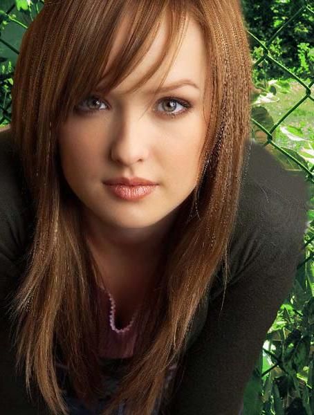 love the bangs! Kaylee Defer, Gossip Girl Season 5, Auburn Color, Stunning Eyes, Face Hair, Gossip Girl, Free Pictures, Celebrities Female, Singers