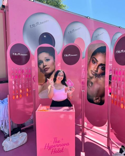 Ariana Grande  - r.e.m beauty 🫧 •instagram Story  -{ context }  welcome to r.e.m.beauty’s all new ‘HyperNova Pop-up Beauty Truck’ day five 💋 in Selma , Texas! next stops include -Houston, and Dallas!   22 • 03 • 2024  follow my Pinterest for the full photos and videos and more Ariana Grande +++ your fave idols , cinema , fashion and makeup , drag , vintage home decor for sale and more ✨✨✨#arianagrande #yourstruly #myeverything #dangerouswoman #sweetener #positions #thankunext #swt #dwt #favourite #icon #dreams #idol #tumblr #trending #followforfollow #f4f #wicked #victorious #catvallentine #rembeauty #maciana ♡  Eternal Sunshine era 🔆 Pop Up Stalls, Makeup Pop Up Shop, Beauty Instagram Story, Fashion And Makeup, R E M Beauty, Event Makeup, Beauty Pop, Beauty Event, Bar Set Up