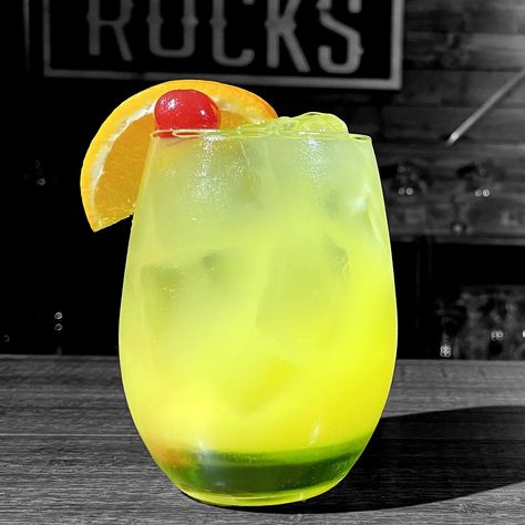 Mountain Dew Me Melon Liqueur, Cherry Liqueur, Triple Sec, Maraschino Cherry, Mountain Dew, Pineapple Juice, Mixed Drinks, Liqueur, Melon