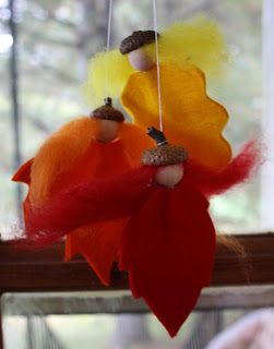 automne Leaf Lantern, Waldorf Crafts, Felt Leaves, Nature Table, Autumn Crafts, Nature Crafts, Autumn Activities, Fall Fun, School Crafts