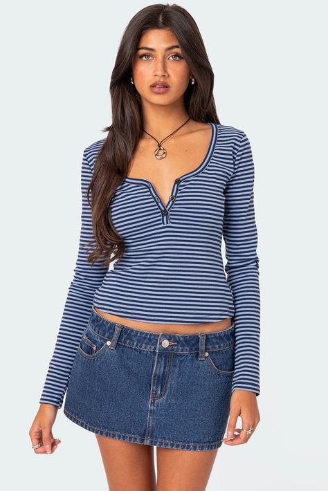 Jocelyn Striped Top – edikted Pullover Outfit, Color Stripes, Casual Fits, Striped Long Sleeve, Stripe Sweater, Contrasting Colors, Long Sleeve T Shirt, Sweater Outfits, Types Of Sleeves