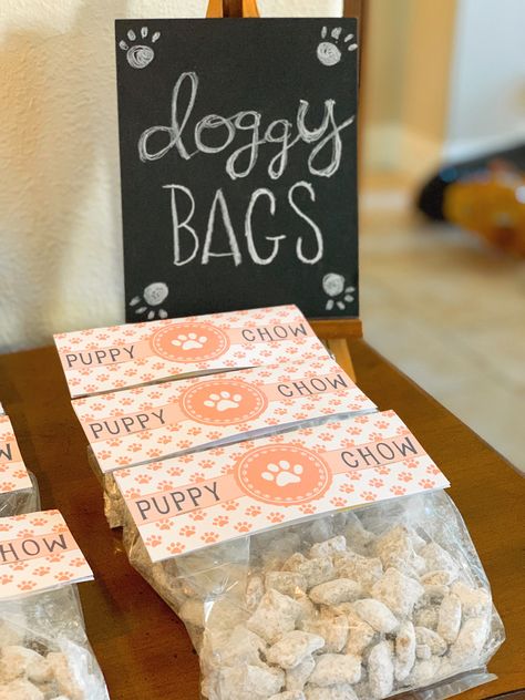 "Puppy Pawty" Themed Girl's 2nd Birthday Party Ideas - the thinking closet Dog Party Food Ideas, Pawty Dog Party, Dog Party Food, Puppy Birthday Theme, Puppy Themed Party, Puppy Party Theme, Dog Party Ideas, Dog Themed Birthday, Puppy Pawty