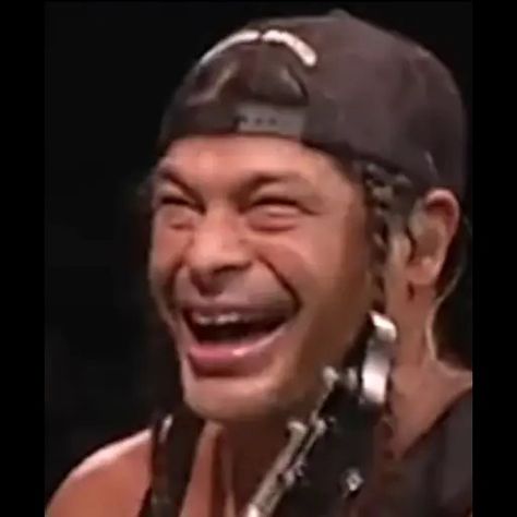 Metallica Cursed Pictures, Metallica Pfp Aesthetic, Robert Trujillo Funny, Cursed Metallica Images, Rob Metallica, Robert Metallica, Funny Metallica Pictures, Metallica Funny Pictures, Cursed Metallica