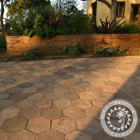 Hexagon pavers- SWOON!! Modern Front Yard, Front Garden Landscape, Southern Design, Farmhouse Landscaping, Concrete Pavers, Front Patio, Southwestern Design, Cement Tiles, Concrete Tiles