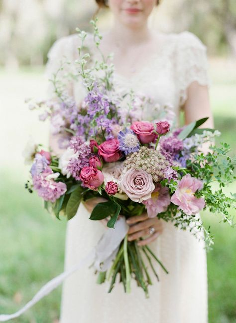 Pastel Wedding Decorations, Beautiful Bridal Bouquet, Bohemian Garden, Lilac Wedding, Rose Wedding Bouquet, Roses Wedding, Wedding Garden, Wedding Flower Inspiration, Pastel Wedding