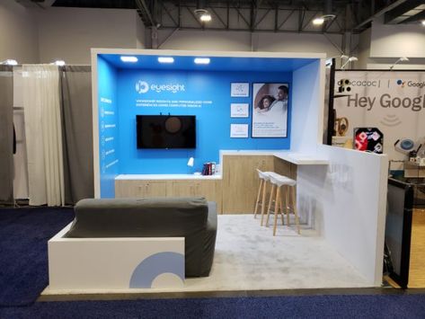 10 X 10 Trade Show Booths - Excellent Examples Of Exhibites Event Booth Design, Trade Show Booths, Stand Feria, Small Couch, Event Booth, Trade Show Booth, Trade Show Booth Design, Environmental Graphic Design, Show Booth