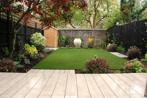 Garden Fence Paint, Small Back Gardens, Contemporary Garden Design, Small Courtyard Gardens, Courtyard Gardens Design, Back Garden Design, Garden Design Layout, Small Backyard Gardens, Design Blogs