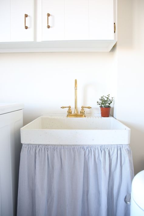 beautiful laundry room with function & storage Sink Inspiration, Sink Skirt, Laundry Room Storage Shelves, Room Storage Diy, Basement Laundry Room, Julie Blanner, Basement Laundry, Laundry Room Sink, Tub Ideas