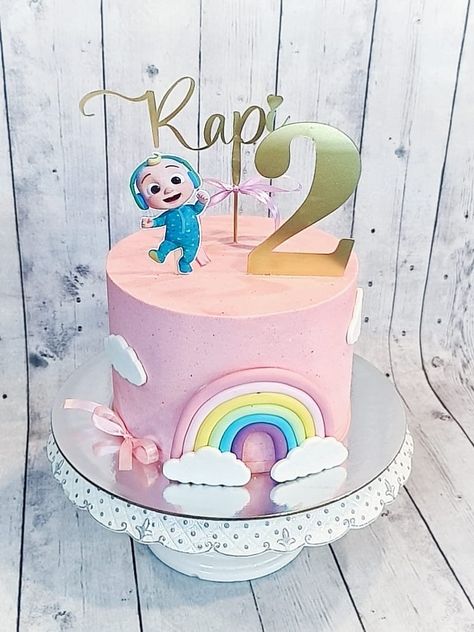 From Printes inspo, made my baby’s 2nd birthday cake look cute ☺️ Girl Birthday Cake, Second Birthday Cakes, 2nd Birthday Cake, 2 Birthday Cake, Cake Inspo, Baby Birthday Cakes, Girl Cakes, Baby Cake, Themed Cakes