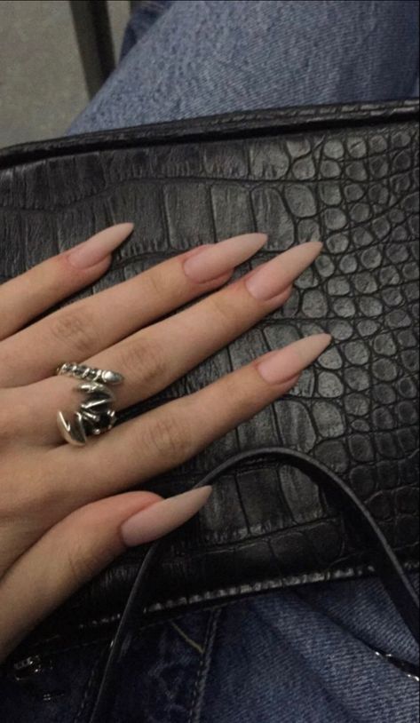 Long Nails And Rings, Minimalist Long Nails, Medium Stilleto Nails Almond, Skin Colored Nails, Long Almond Acrylic Nails Solid Color, Beige Nails Long, Almond Nails Long Classy, Almond Beige Nails, Almond Nails Beige