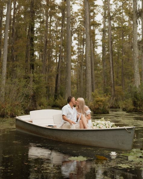 These need a permanent spot on my feed 😍 This will forever be one of my favorite locations for engagement photos!!! So dreamy & romantic But also who wouldn’t want photos where the boat scene in The Notebook was filmed??? #cypressgardens #engagementphotos #engaged #thenotebook #weddingphotographer #scweddingphotographer #charlestonsc #charlestonphotographer The Notebook Engagement Photos, Boat Engagement Photos, Boat Engagement, Boat Photoshoot, Cypress Gardens, Paddle Boat, Engagement Inspiration, The Notebook, The Boat