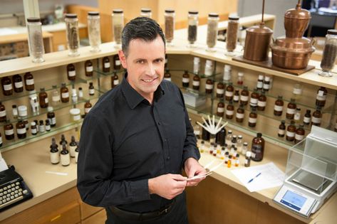 Aveda’s Perfumer Guy Vincent Tells Us Why Natural Scents Are So Tricky Aveda Salon, Hair Trim, Natural Scents, Natural Fragrances, Ylang Ylang, Spa Day, Mother Earth, Body Oil, Scents