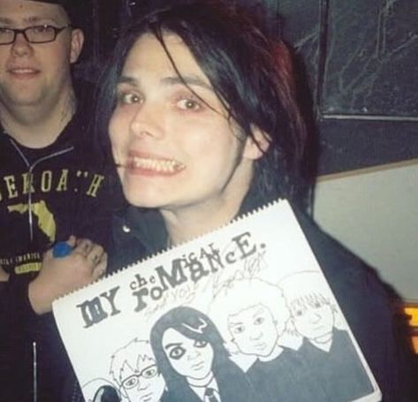 vampire batty ✿ on Twitter: "okay let’s go mcr fans. lesbian gerard thread" Gerald Way, Dekorasi Halloween, I Love Mcr, I Love Cinema, Mikey Way, The White Stripes, Mia 3, Evanescence, I'm With The Band