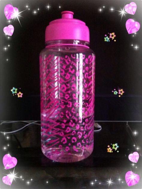 Y2k Water Bottle, 2000s Stuff, Spn Dr, Pretty Gifts, Mha Dr, Pink Aura, Girly Room, Girly Accessories, Pretty Gift