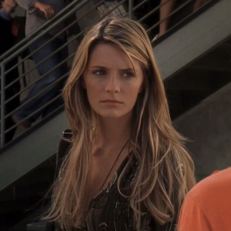 Marissa Cooper Hair Season 3, Marissa Cooper Icons, Marissa Cooper Hair, Marissa The Oc, The Choice Movie, Women Faceclaims, The Oc Tv Show, Oc California, Marissa Cooper