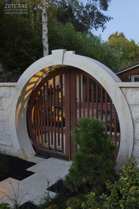 Japanese Entrance, Japanese Gate, Arch Gate, Compound Wall Design, Moon Gate, Garden Water Feature, Entrance Gates Design, Garden Entrance, Landscape Elements