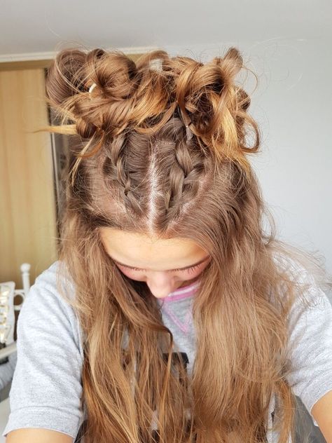 Space Buns With Braids, Buns With Braids, Glamorous Updo, Braided Space Buns, Hairstyle Guide, Half Bun Hairstyles, Everyday Hairstyle, Braided Prom Hair, Space Buns