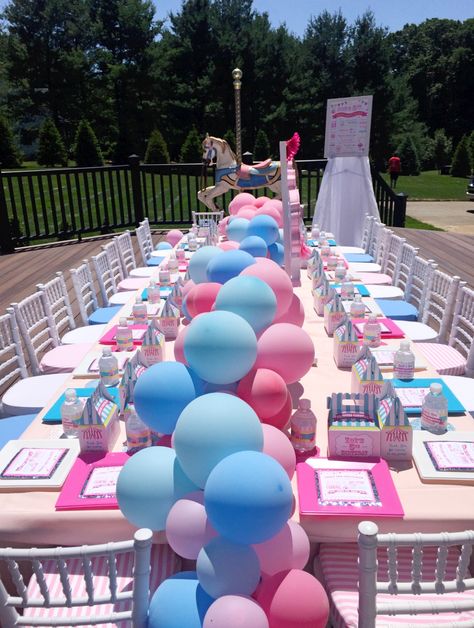 Balloon Runner, Balloon Table Runner, First Birthday Balloons, Gender Reveal Party Theme, Candyland Party, Gender Reveal Decorations, Balloon Centerpieces, Baby Reveal, Baby Shower Diy