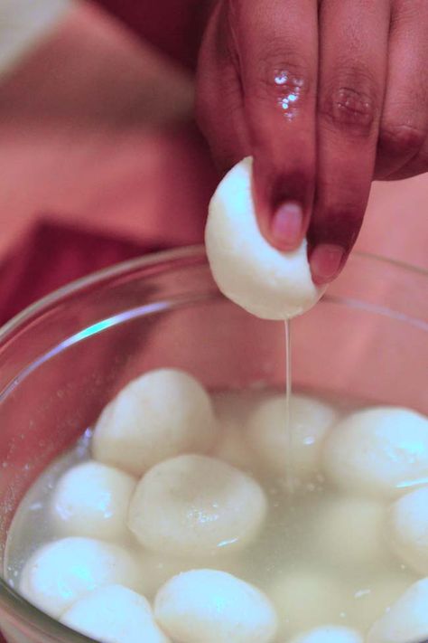 The Bengali Rasgulla Rasgulla Photography, Indian Desert, Chai Quotes, Sugar Syrup, Delicacy Food, Blur Background, Indian Sweets, Healthy Sweets Recipes, Interesting Food