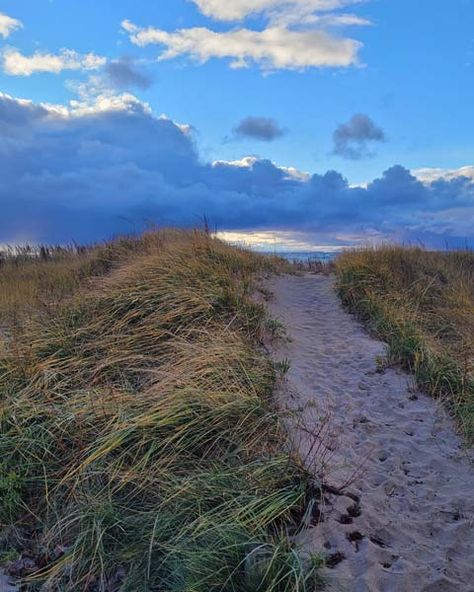 Welcome to Wasaga Beach Provincial Park Wasaga Beach Ontario, Lake Lighthouse, Samuel De Champlain, Ontario Parks, Wasaga Beach, Silver Falls, Bass Lake, Backcountry Camping, White Lake