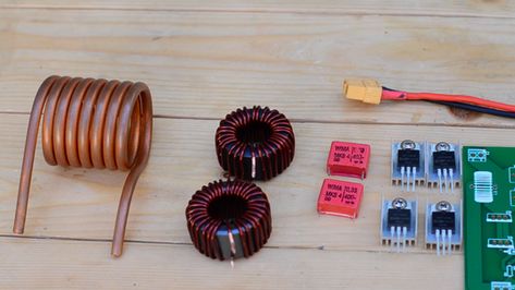 Diy Heater, Battery Charger Circuit, Free Energy Projects, Electronic Circuit Design, Power Supply Circuit, Metal Objects, Metal Fabrication Tools, Hobby Electronics, Free Energy Generator