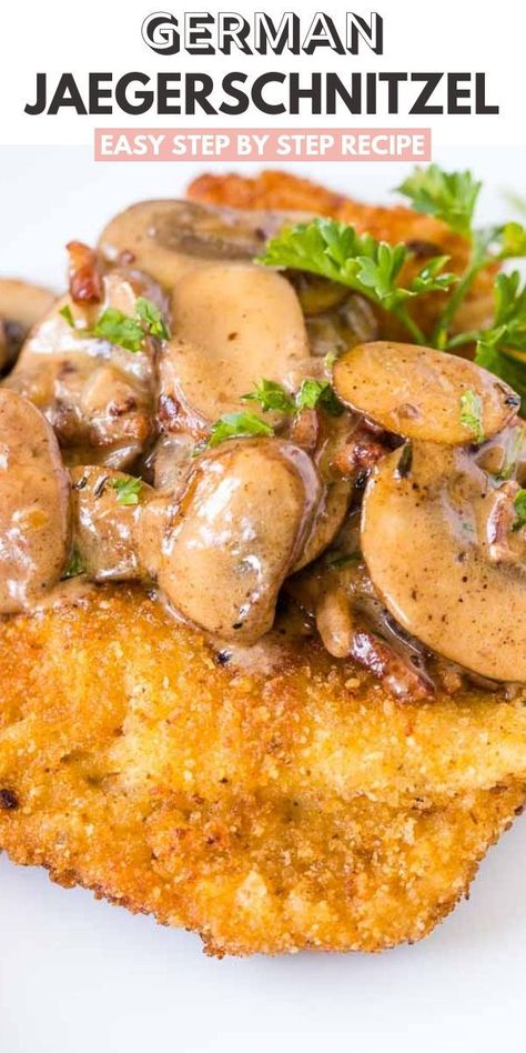 Jagerschnitzel Recipe, Currywurst Recipe, Pork Schnitzel Recipe, Easy German Recipes, Traditional German Food, Bacon Gravy, Mushroom Bacon, German Food Authentic, Schnitzel Recipes