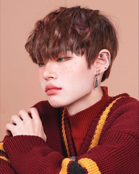 Makeup Ulzzang, Aesthetic People, Hair Reference, Ulzzang Boy, Grunge Hair, Portrait Inspiration, Attractive People, Male Face