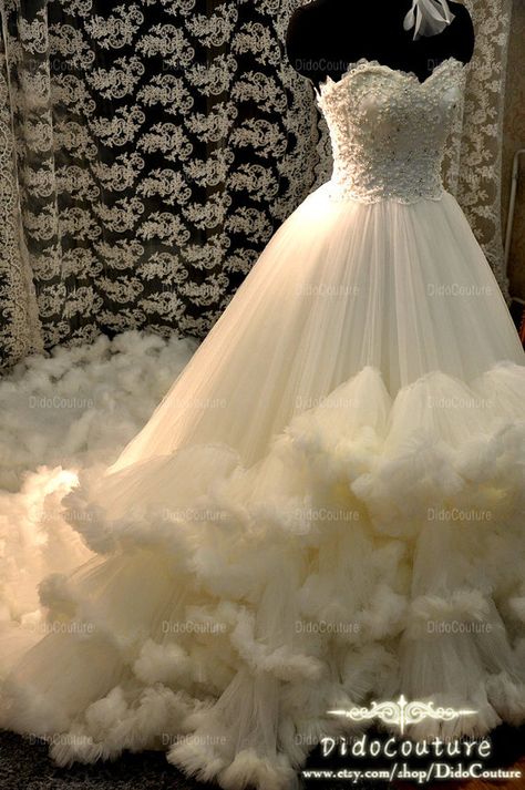 Tulle Ball Gown Wedding Dress, Wedding Dresses Sweetheart, Lace Sweetheart Wedding Dress, Exotic Wedding, Court Train Wedding Dress, Gown Party Wear, 2016 Wedding Dresses, Fairy Wedding, Theme Dress