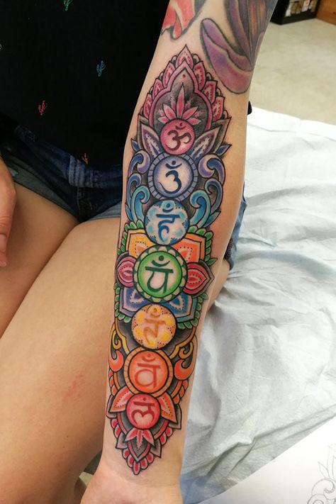 Chakra Tattoo, Marquesan Tattoos, Tattoo Reference, Dope Tattoos For Women, Spiritual Tattoos, Stylist Tattoos, Celtic Tattoos, Sleeve Tattoos For Women, Skull Tattoos