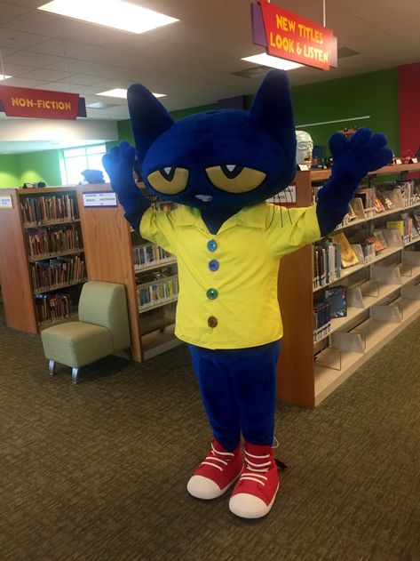 Pete The Cat Fanart, Pete The Cat Shoes, Pete The Cat Costume, Pete The Cats, Dr Seuss Birthday Party, Library Themes, Dr Seuss Birthday, Library Activities, Cat Costume