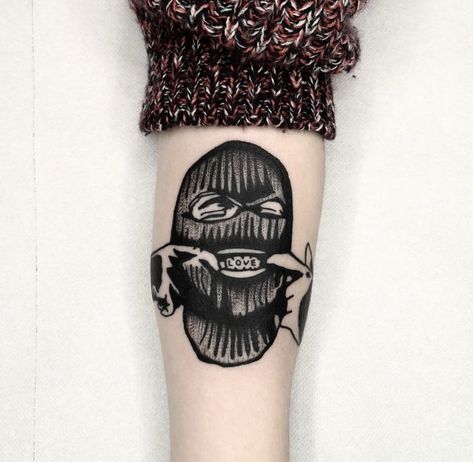 တတ်တူးပုံများ Tattoo, Balaclava Tattoo, Ski Mask Tattoo, Cover Up Tattoos For Men, Optical Illusion Tattoos, Illusion Tattoos, Line Tattoo Ideas, Optical Illusion Tattoo, Gangsta Tattoos