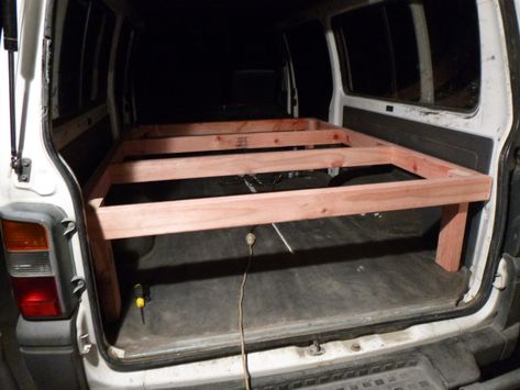 Shrieking Peanut: DIY Campervan bed setup Van Conversion Bed Frame, Jeep Brute, Minivan Camper Conversion, Campervan Bed, Diy Van Conversions, Van Bed, Rv Camping Checklist, Truck Bed Camping, Diy Campervan