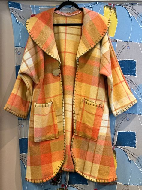 Blanket Coats, Wool Blanket Coat, Rolled Collar, Blanket Coat, Vintage Blanket, Handmade Pins, Diy Clothing, Coat Patterns, Blanket Stitch