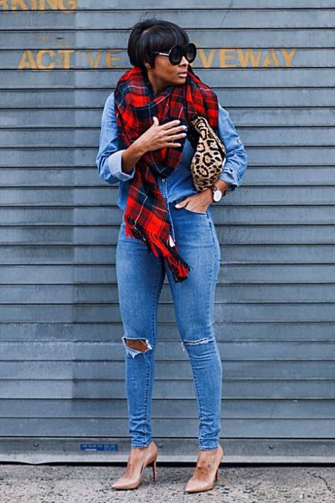 Throwing on a bright lightweight scarf no matter the season always adds something extra to denim outfits. #denimondenim #denim #denimoutfits #scarf Urban Jeans, Outfits Girl, Denim Outfits, Killing It, Double Denim, Pink Lady, Plus Size Jeans, Komplette Outfits, Outfits Casual