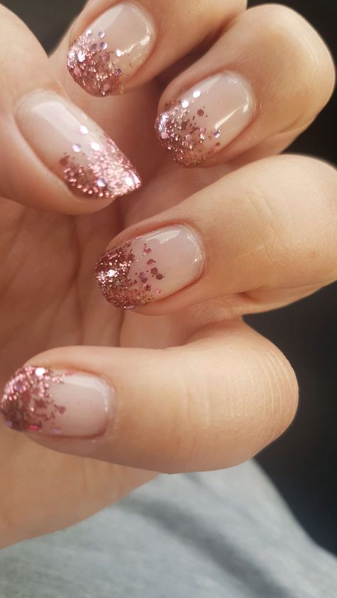 Glitter Tipped Gel Nails, Glitter Tips Nail, Glitter Fade Nails Short, Rose Gold Sparkle Nails, Rose Gold Glitter Nails, Christmas Nails Glitter, Nail Art Paillette, Glitter Fade Nails, Rose Gold Nails Glitter