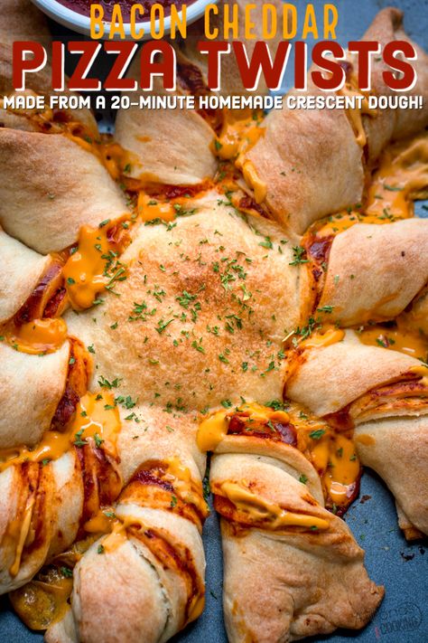 image of a pizza twist from homemade crescent dough from Alyonas Cooking Pizza Twists Crescent, Pizza Twists With Pizza Dough, Cheddar Pizza, Crescent Rings, Pillsbury Crescent Roll Recipes, Pizza Dishes, Pizza Ring, Pizza Twists, Pull Apart Pizza