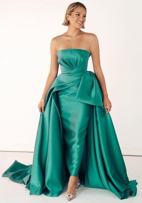 Green Entourage, Olivia Octavius, Modern Gowns, Sleeveless Ball Gown, Sketch Board, Modern Gown, Pageant Gown, Ball Gown Dress, Flair Dress